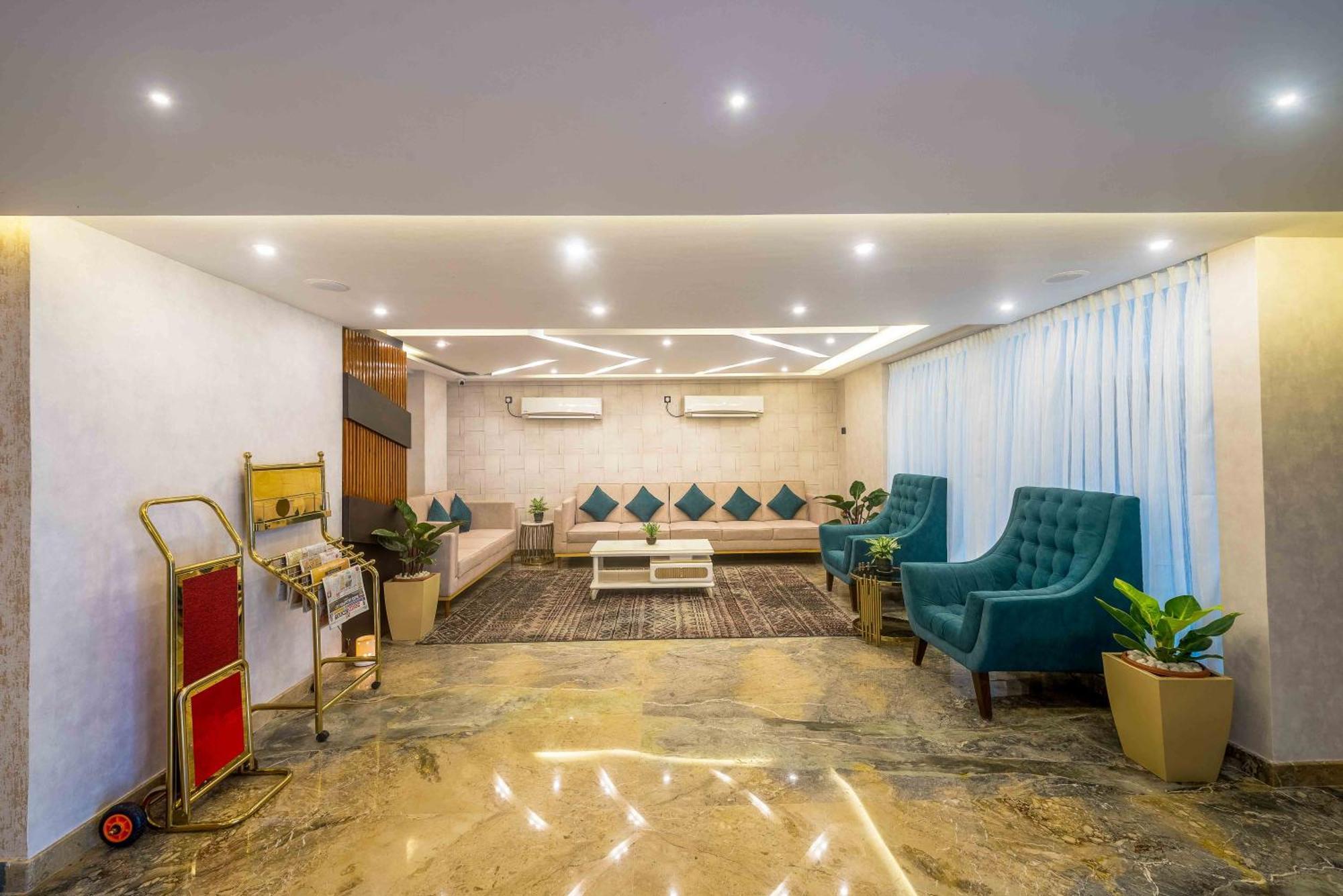 Royal Ace Boutique Hotel - Manyata Techpark Bangalore Exterior photo